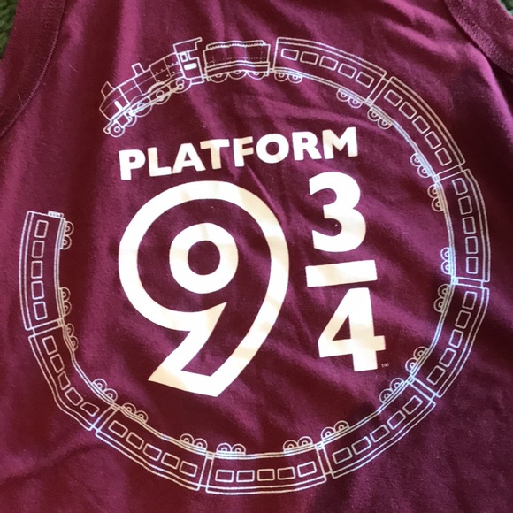 ⭐️4/$20 Harry Potter Tank Top - Picture 2 of 3